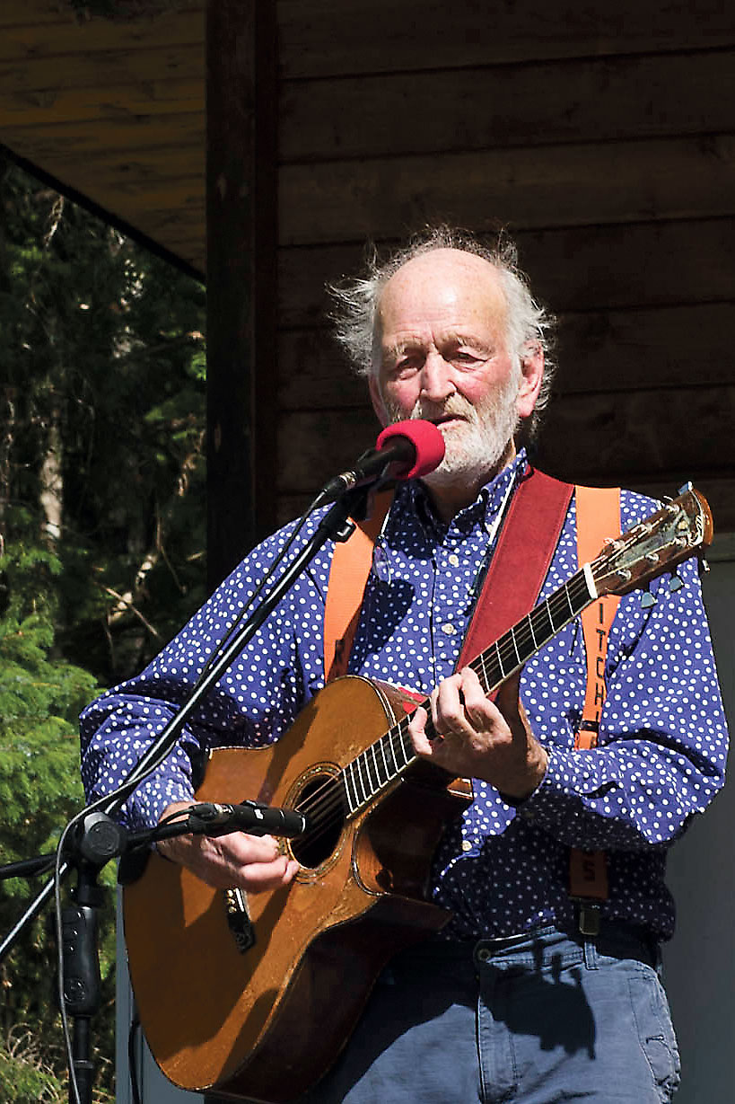 Crowds beeline to Tlell Fall Fair